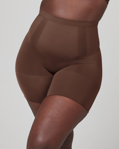 SPANXsculpt™ OnCore Mid-Thigh Short